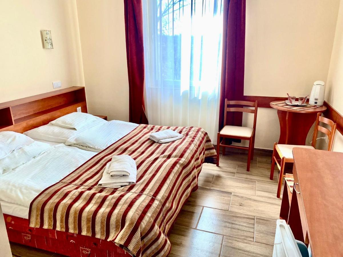 Ligetalja Termál Hotel Peneszlek Exterior foto