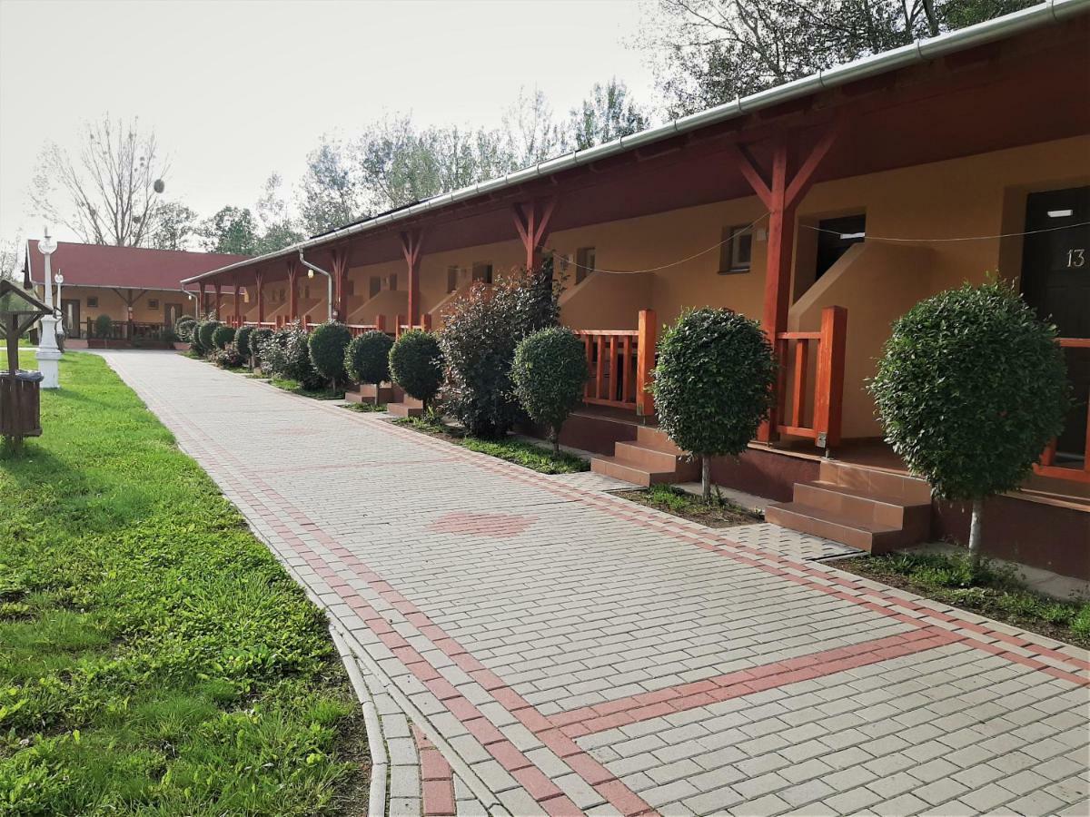 Ligetalja Termál Hotel Peneszlek Exterior foto
